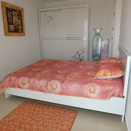 Crown City Appartement Avsallar